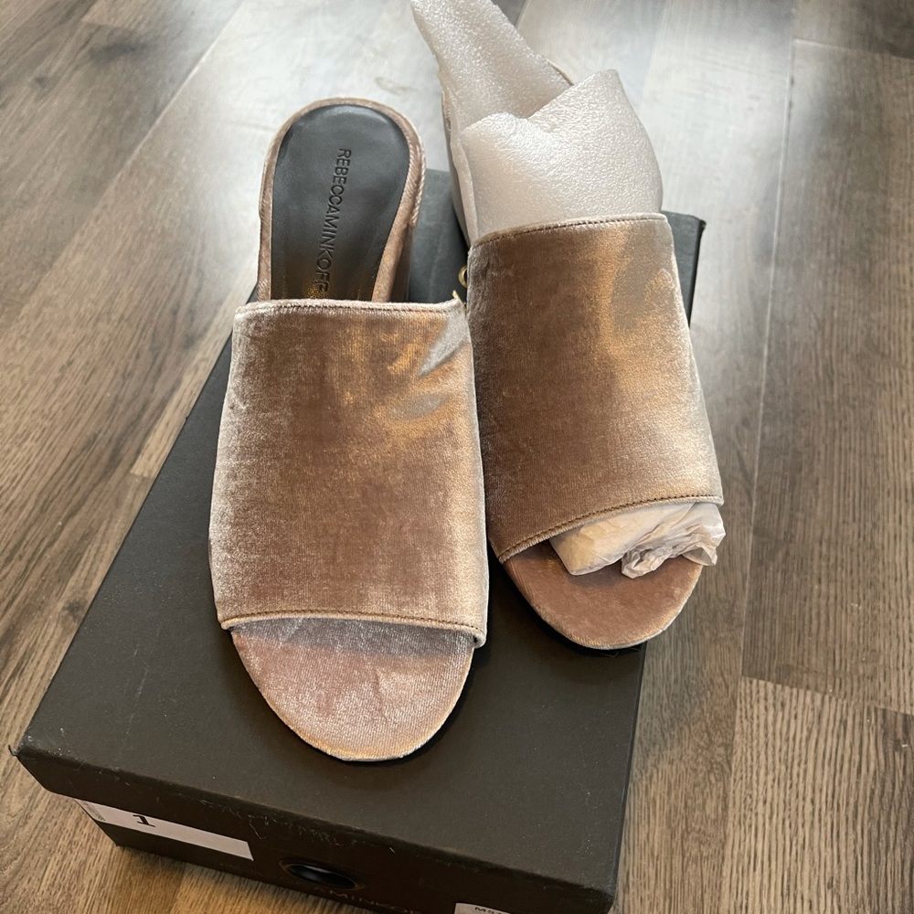 Rebeca Minkoff Putty Smooth Velvet Slide Sandal